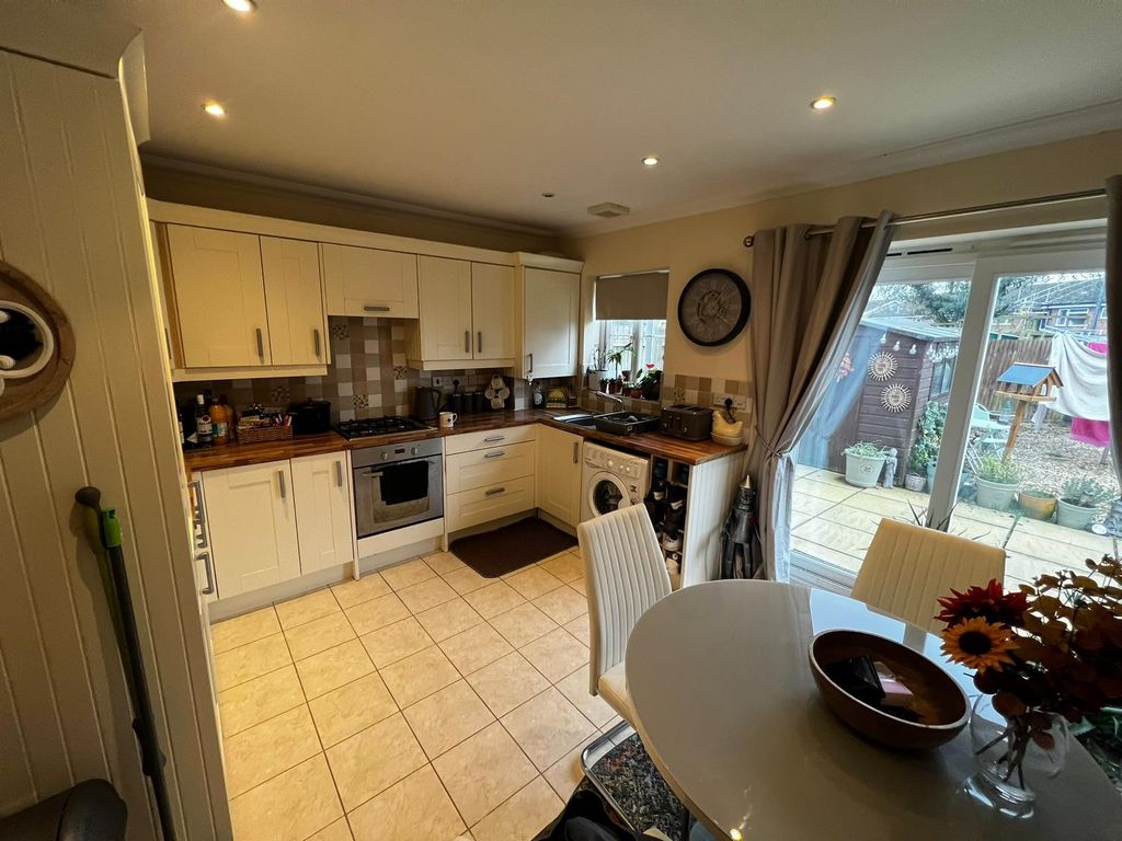 Property photo 2 of 13 Image