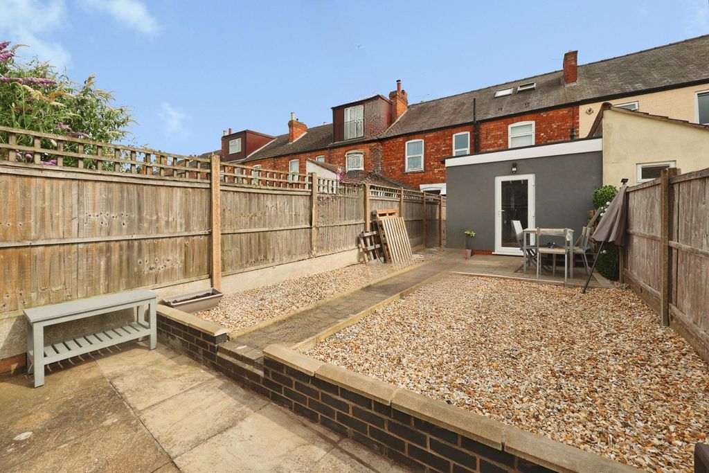 Property photo 2 of 24 4968431
