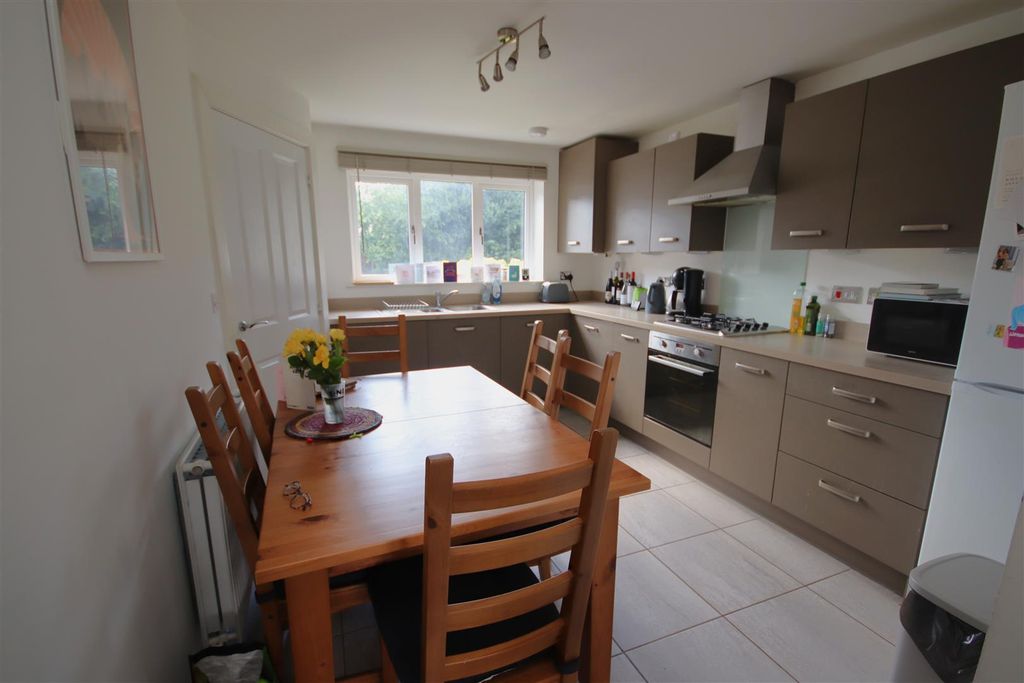 Property photo 3 of 11 Img_9504.Jpg