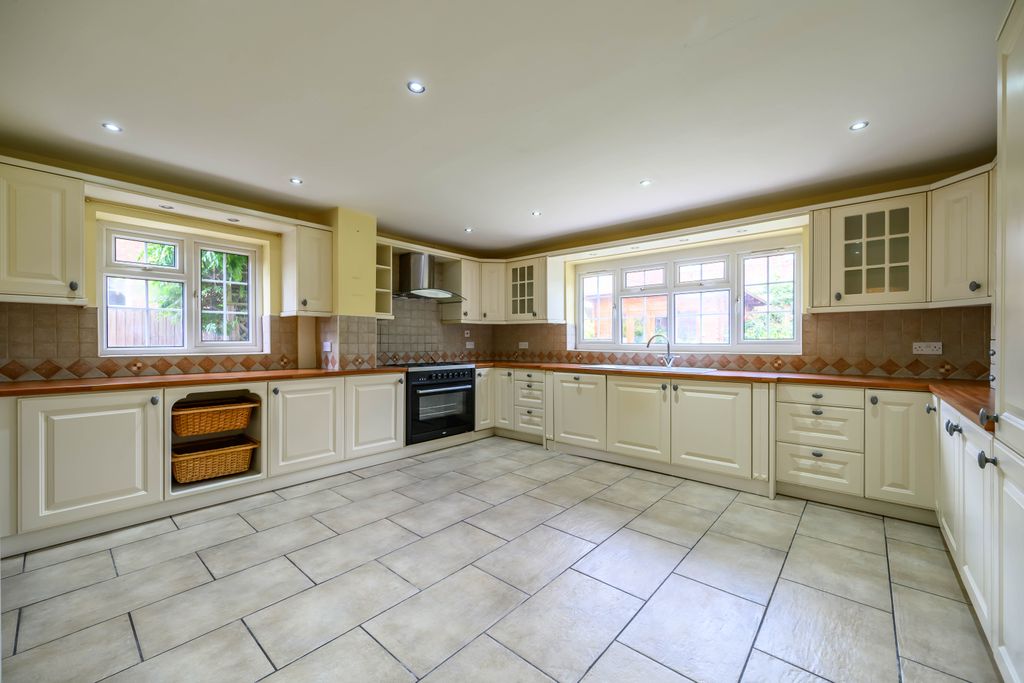 Property photo 2 of 24 Dsc_1885-Hdr
