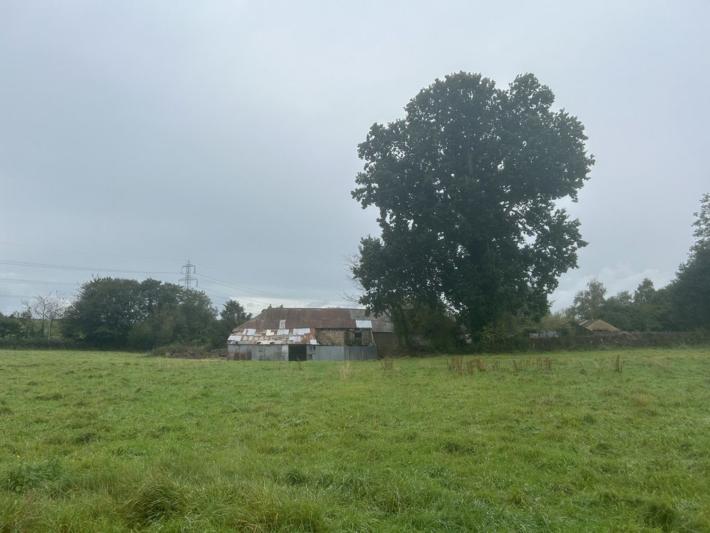 Property photo 3 of 13