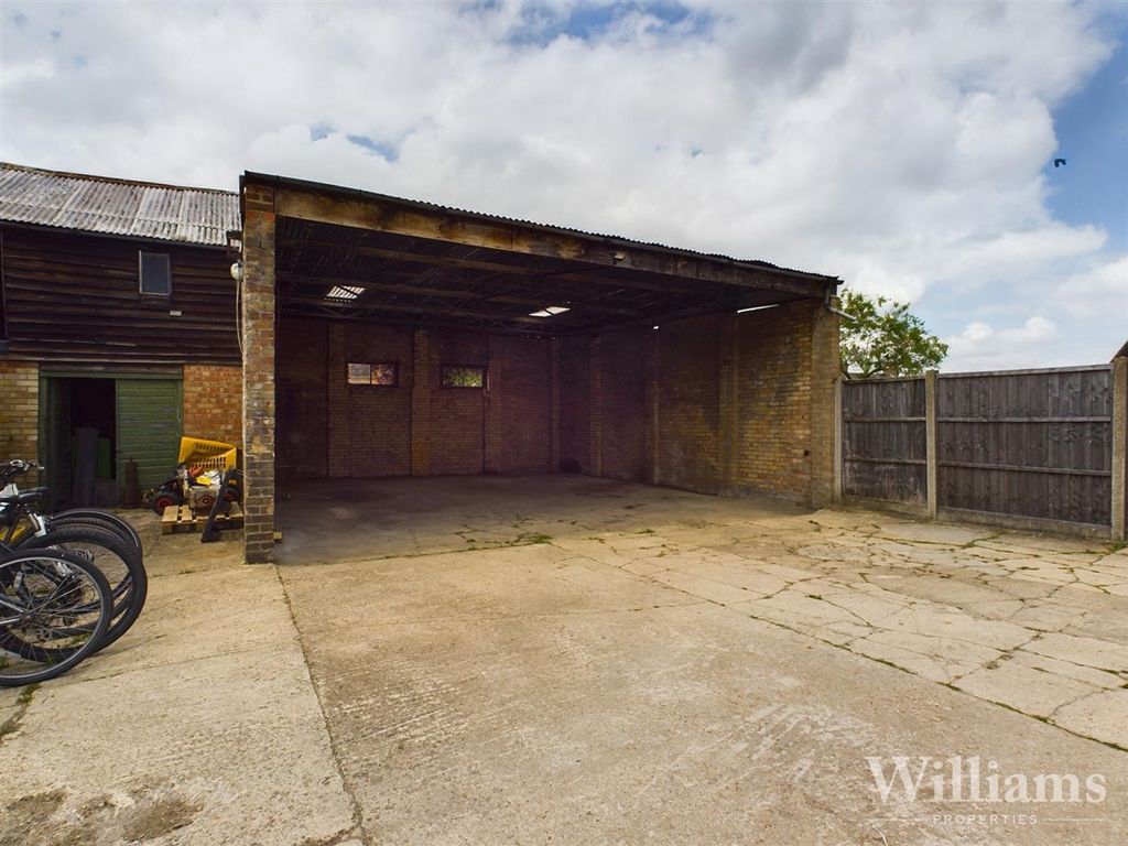 Property photo 2 of 9 Cam02861G0-Pr0193-Still003.Jpg