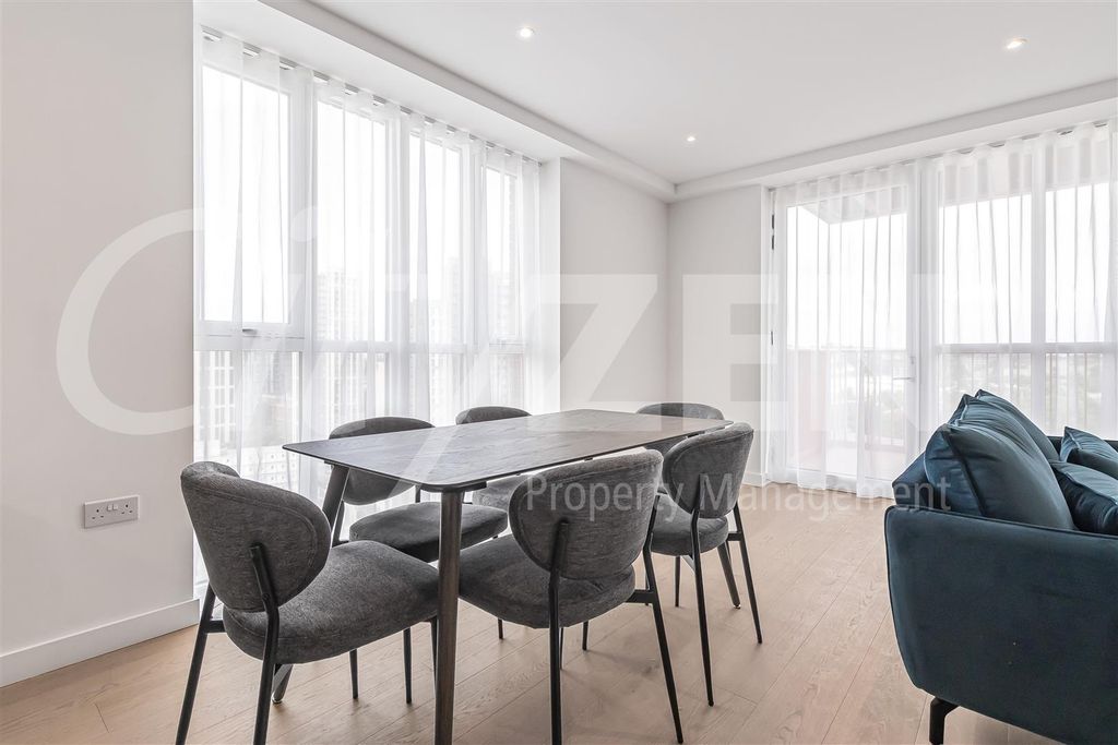 Property photo 2 of 46 Reception Room