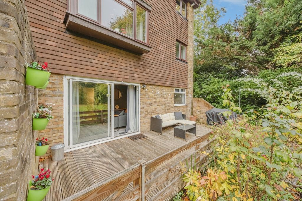 Property photo 2 of 23 Pbox-Img.Jpg