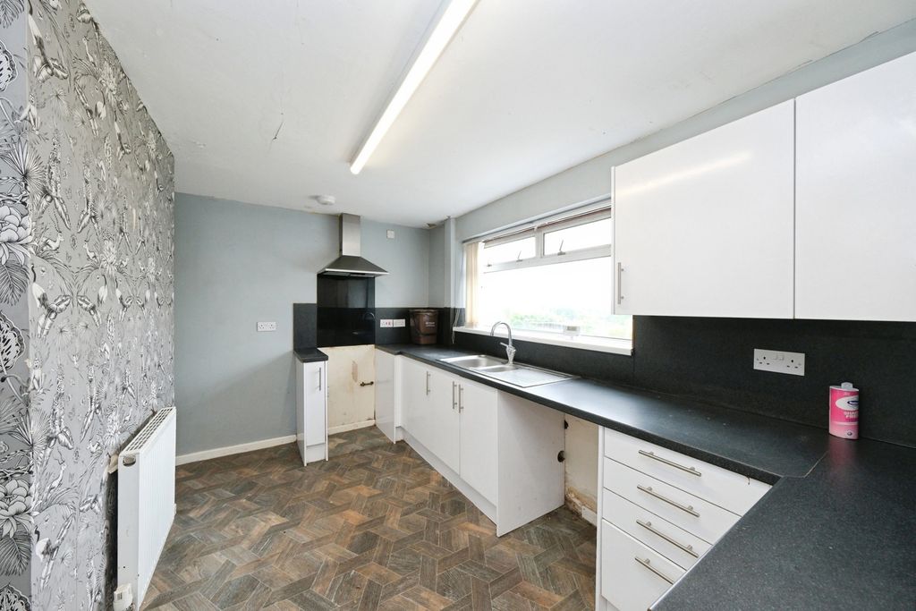 Property photo 3 of 15 Pbox-Img.Jpg