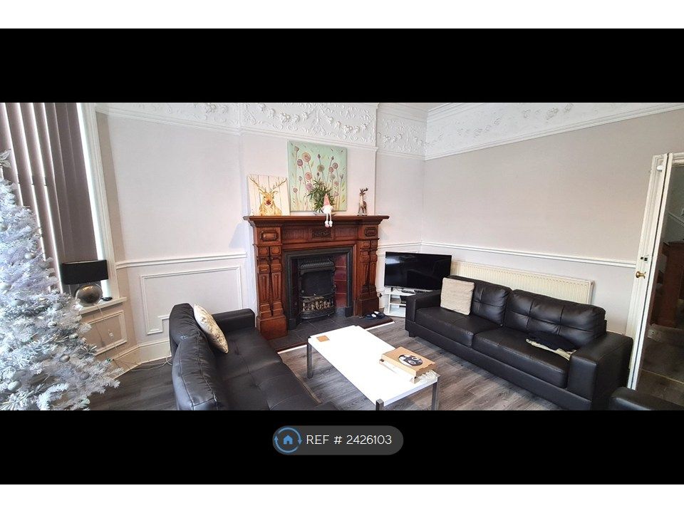 Property photo 2 of 15 Living Room