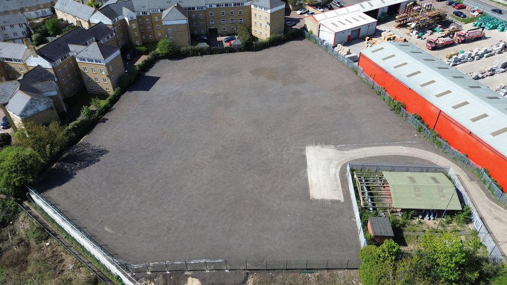 Property photo 1 of 4