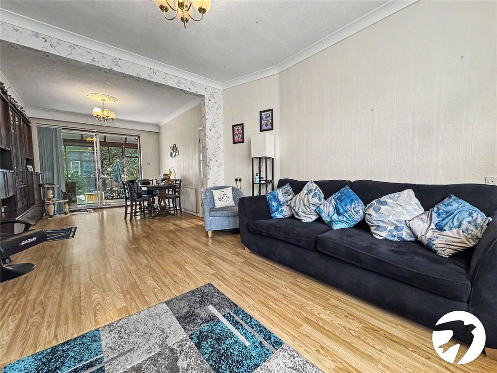 Property photo 2 of 12 Picture No. 19