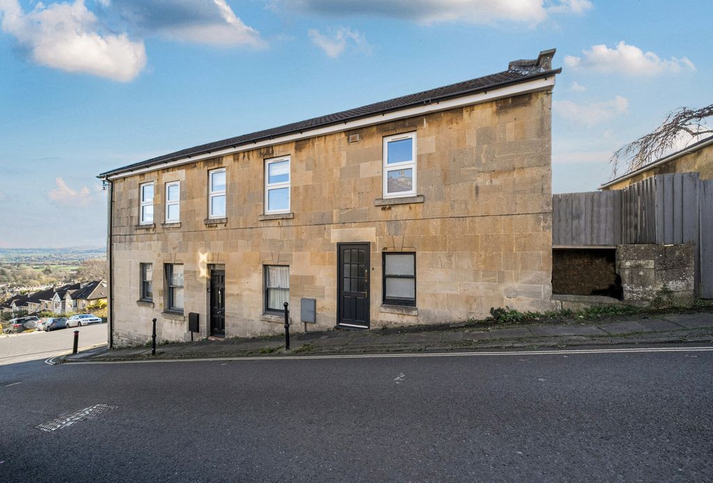 Property photo 1 of 12 Frotn Aspect