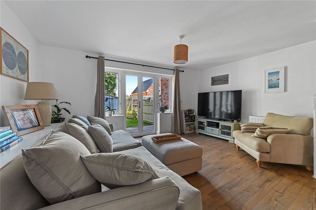 Property photo 2 of 15 Picture No. 13