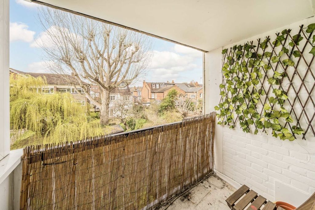 Property photo 2 of 3