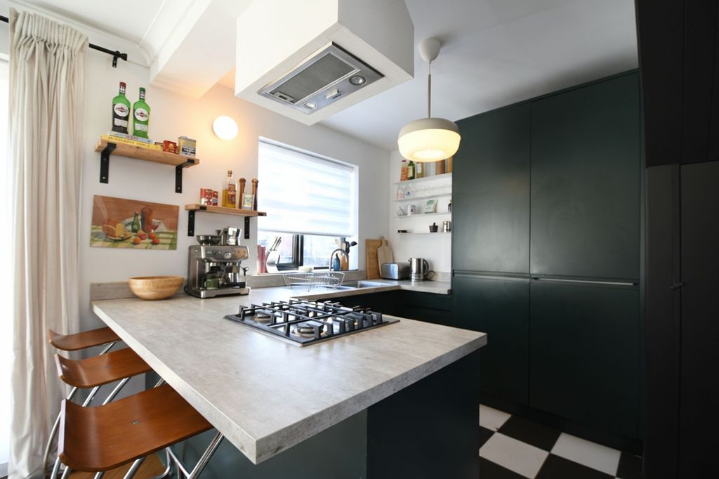 Property photo 3 of 14