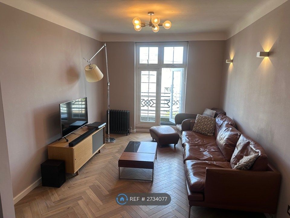 Property photo 1 of 11 Lounge