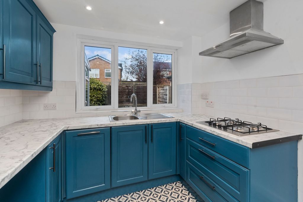 Property photo 3 of 26