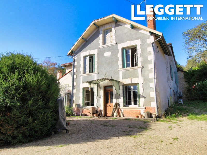 Property photo 2 of 10