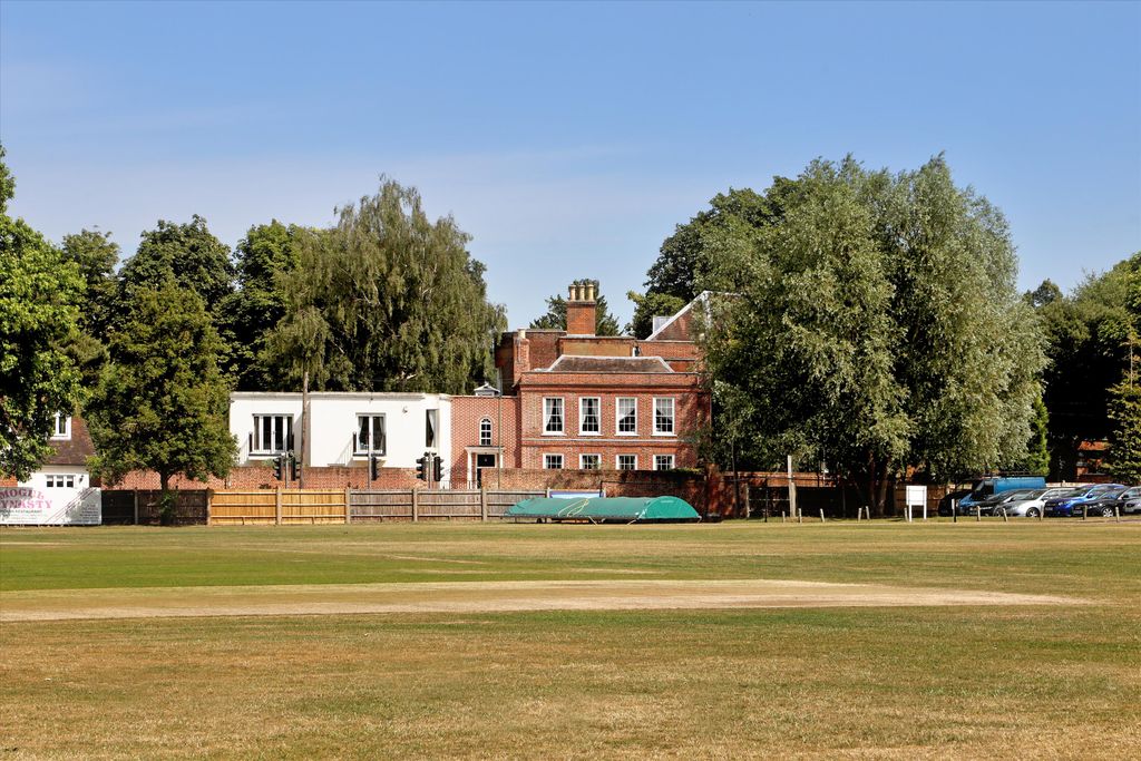 Property photo 1 of 20 Image