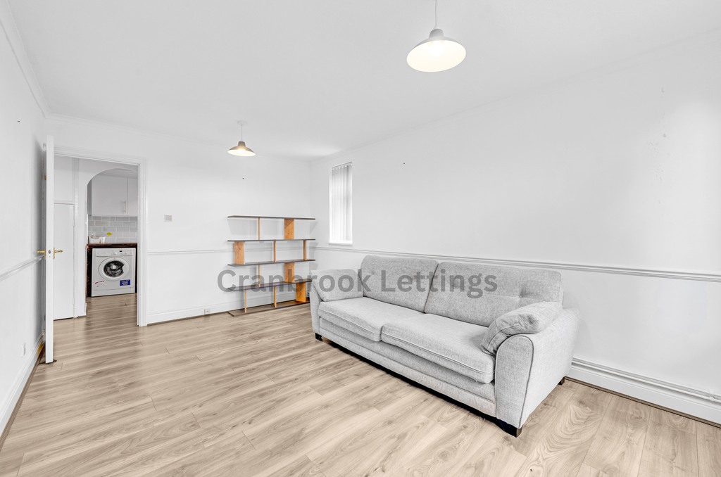 Property photo 1 of 14 One-Bedroom Flat To Rent – Bills Included - Haldon Close Ig7