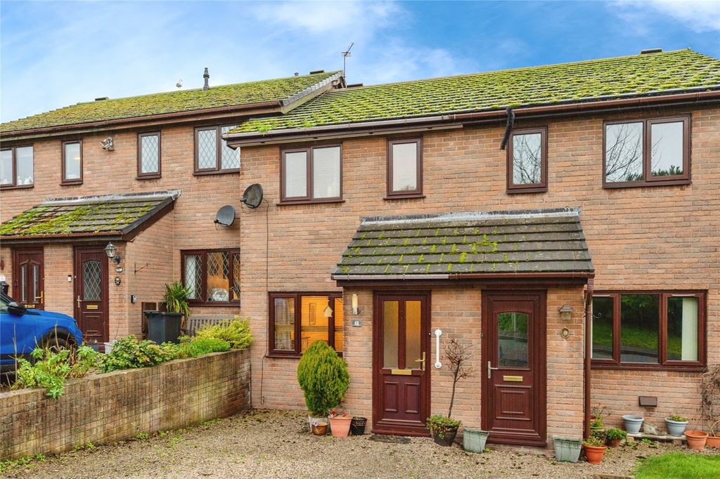 Property photo 1 of 19 Front