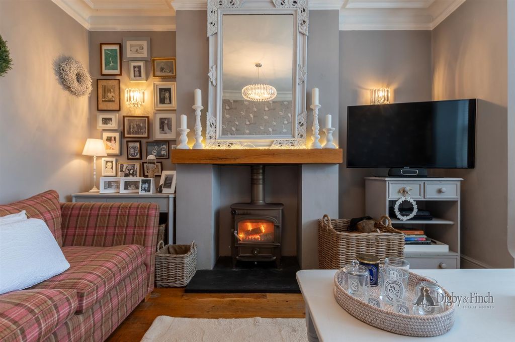 Property photo 3 of 52