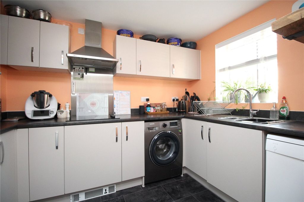 Property photo 3 of 13 Picture No. 09