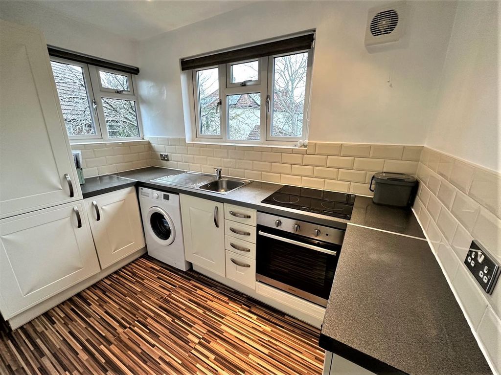 Property photo 2 of 13 7.Jpg