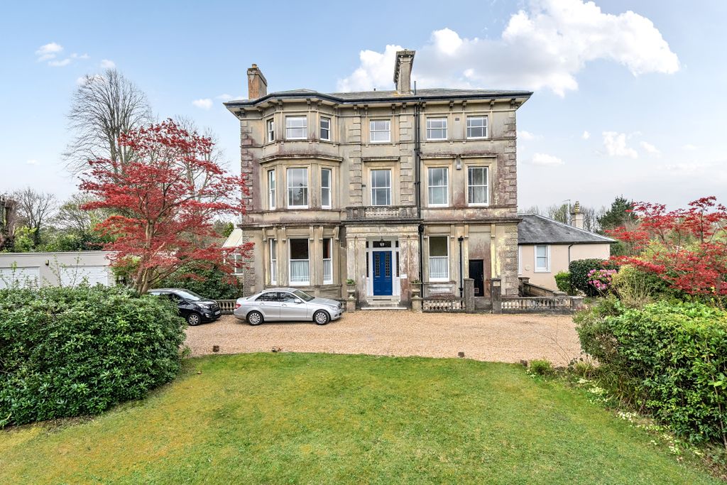 Property photo 2 of 12