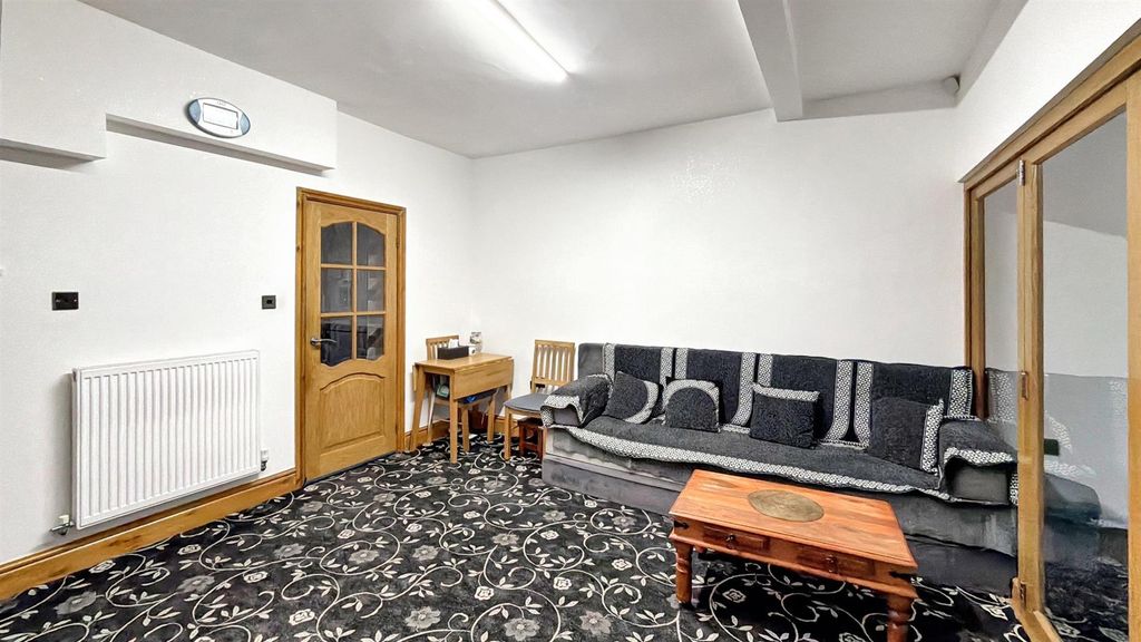 Property photo 2 of 10 9617.Png
