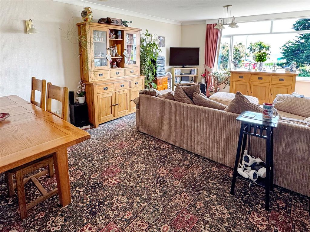 Property photo 3 of 16 Img_0388.Jpg
