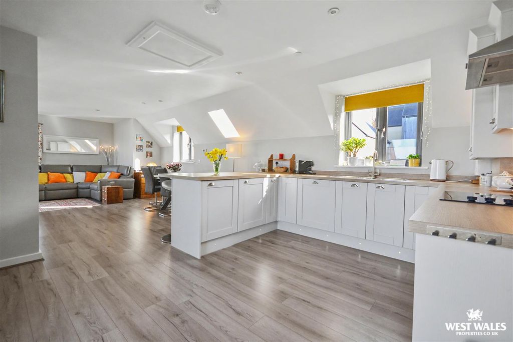 Property photo 3 of 24 Kitchen / Living Room