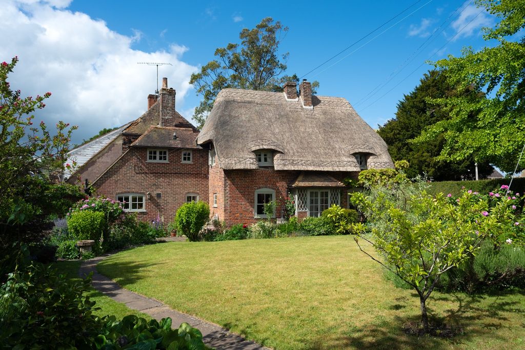 Property photo 1 of 28 4200321