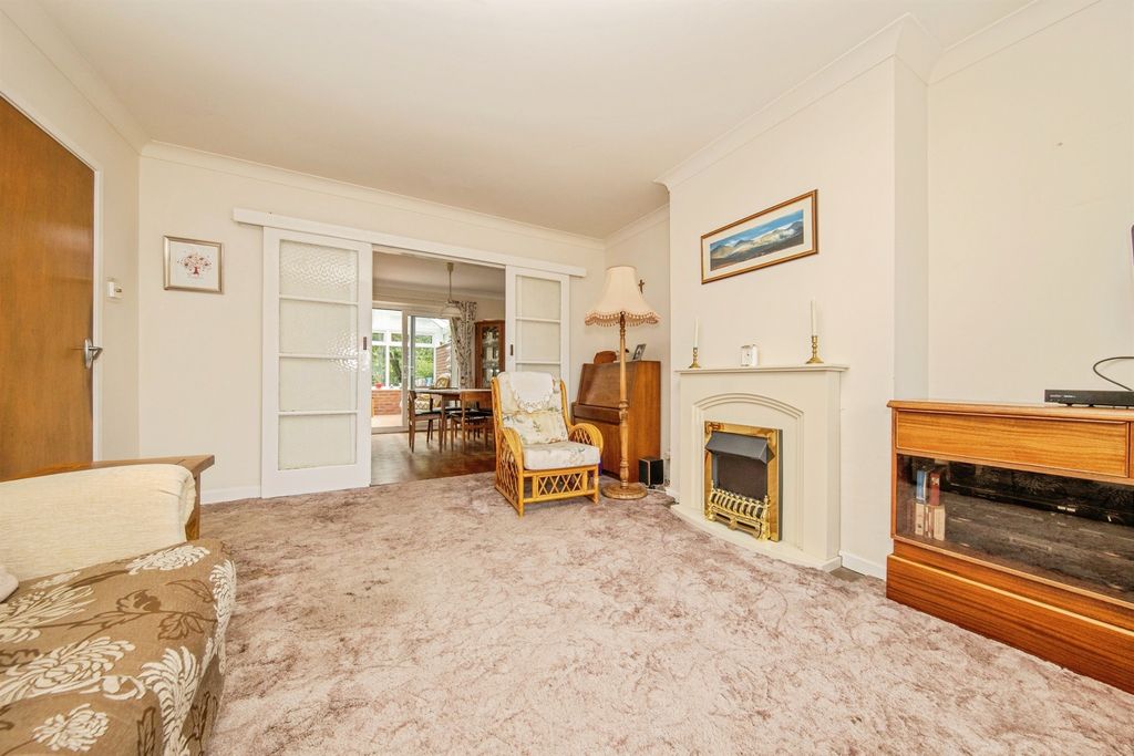 Property photo 3 of 19