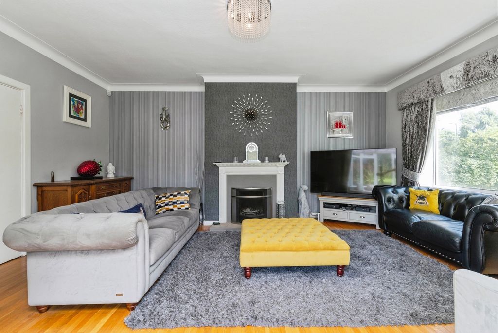4 bed detached house for saleYarm Road, Eaglescliffe, Stockton-On-Tees TS16 photo 3
