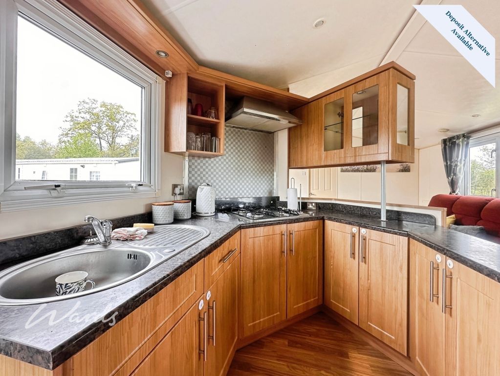 Property photo 1 of 21 Kitchen