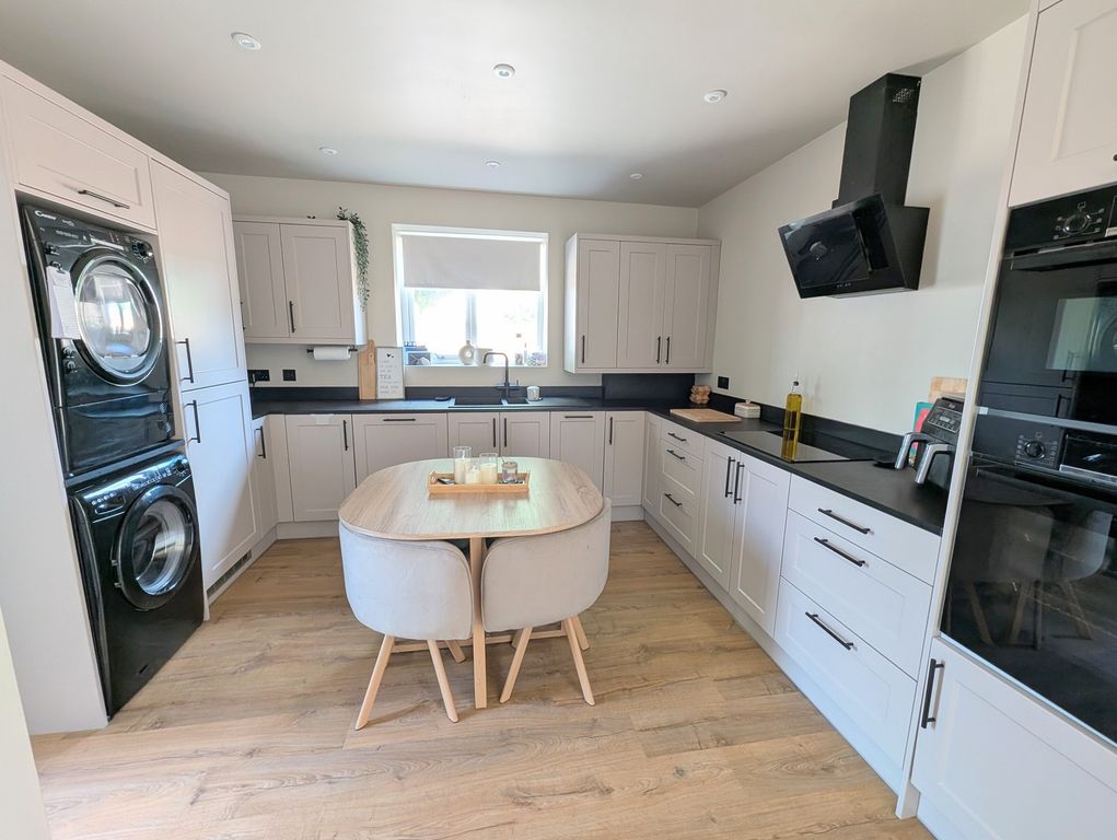 Property photo 2 of 13 Not Specified