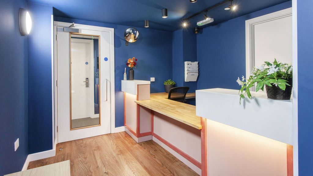 Property photo 1 of 21