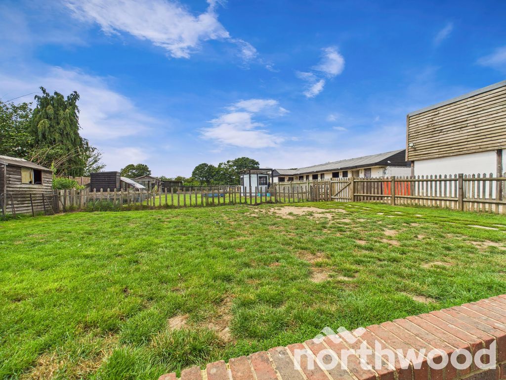 Property photo 3 of 31