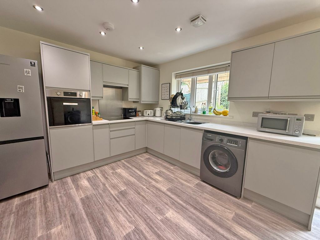 Property photo 3 of 14 Img_1292