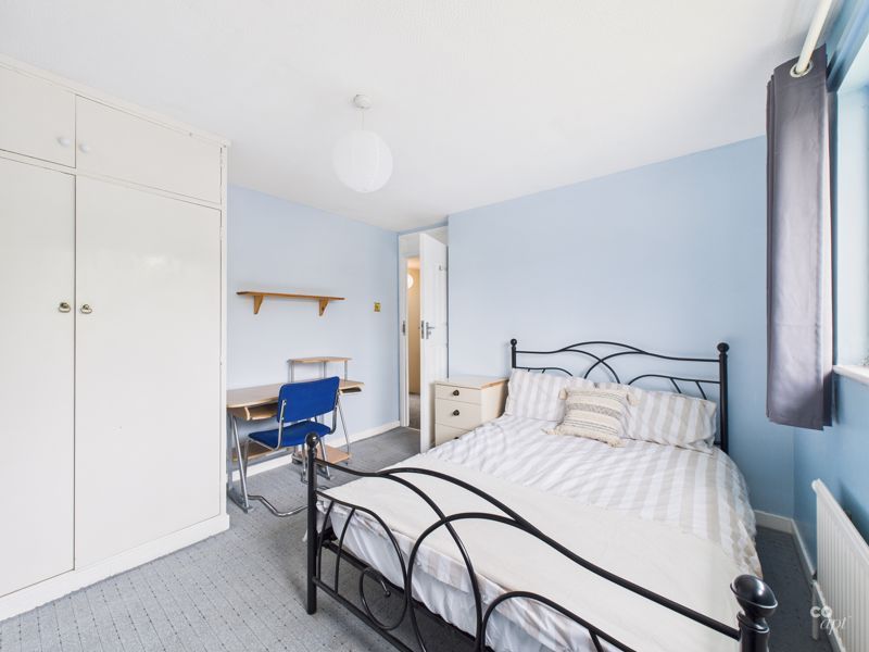 Property photo 2 of 17 Photo 8