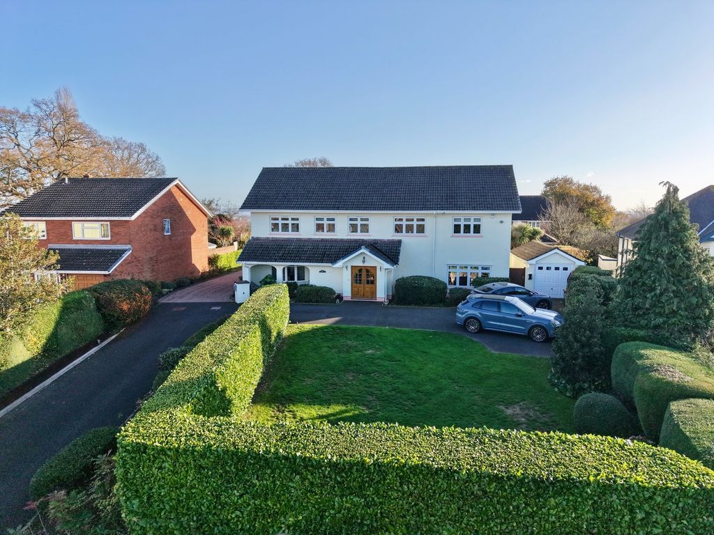 Property photo 1 of 27