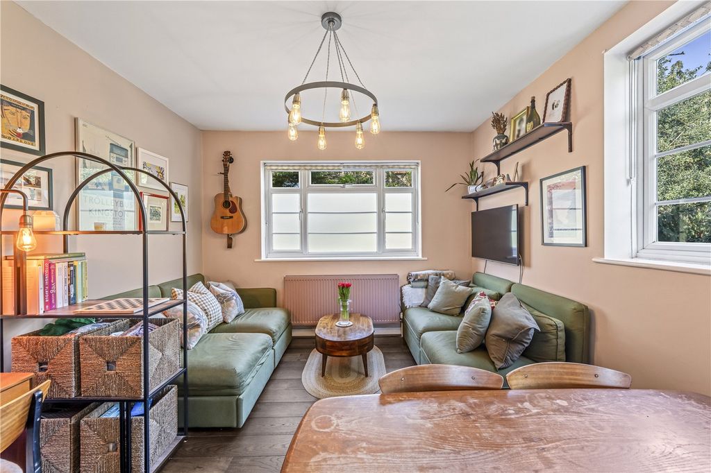 Property photo 3 of 9 Picture No. 16