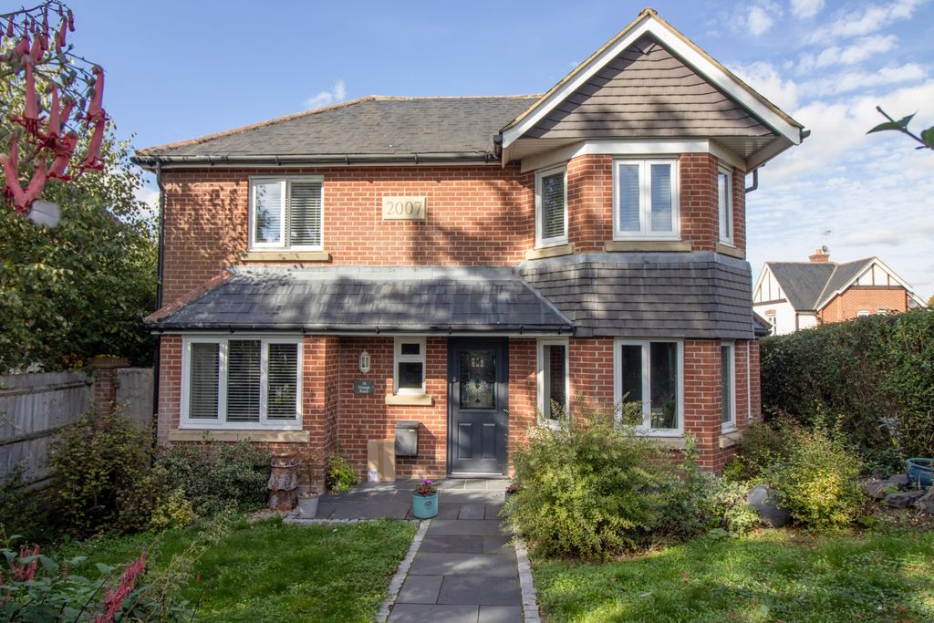 Property photo 1 of 19 Img_1925