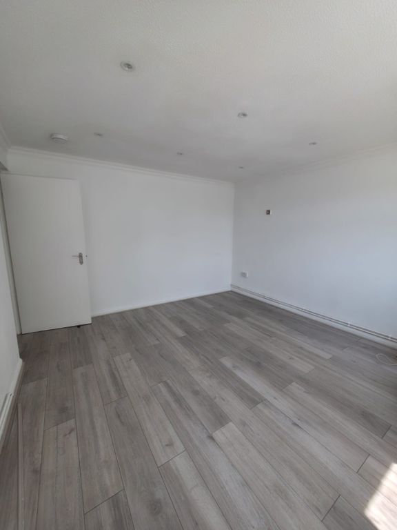 Property photo 2 of 15 Living Room