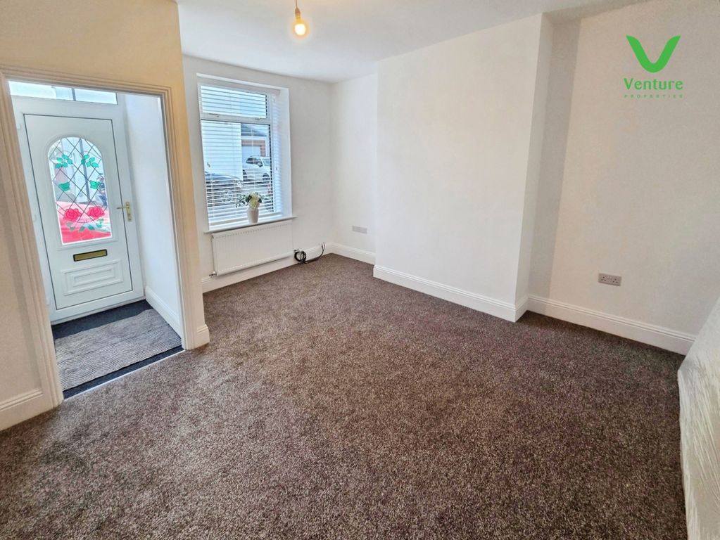 Property photo 2 of 10 Pbox-Img.Jpg