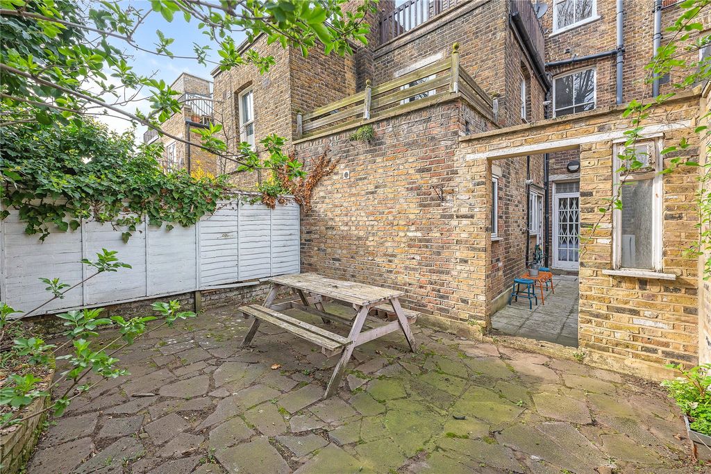 Property photo 2 of 16 Picture No. 28