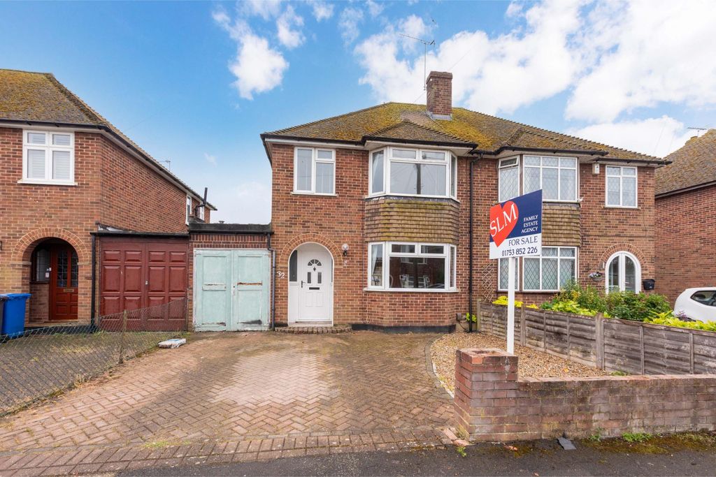 Property photo 1 of 17