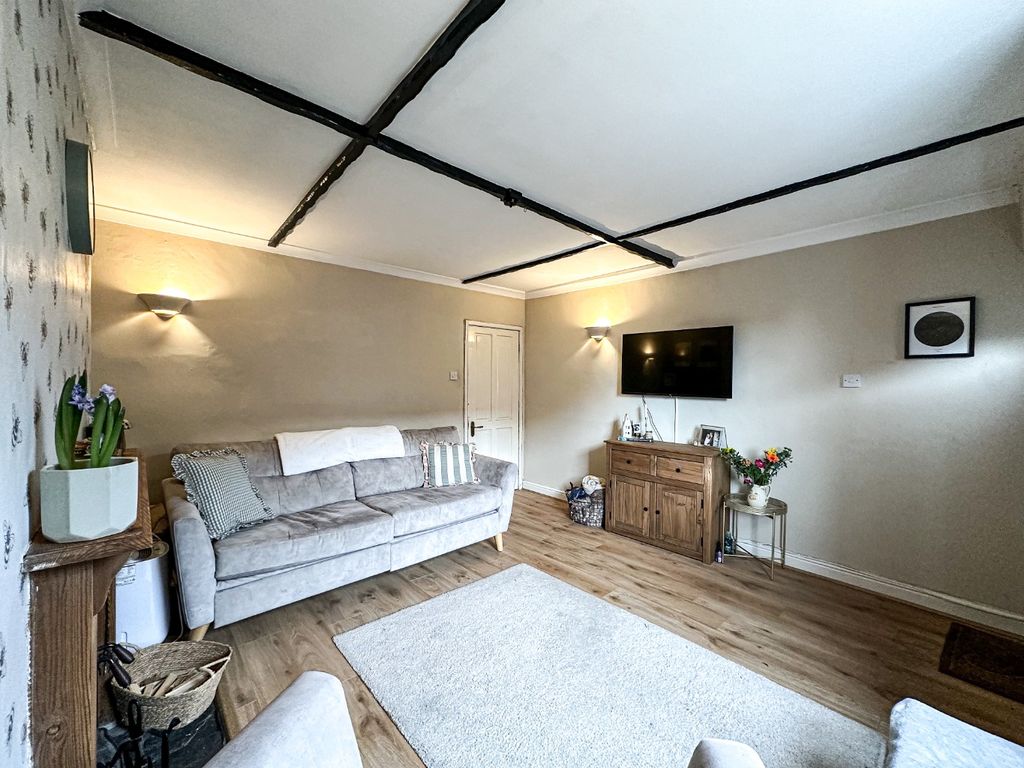 Property photo 3 of 11 47112810