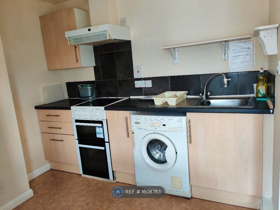Property photo 2 of 9