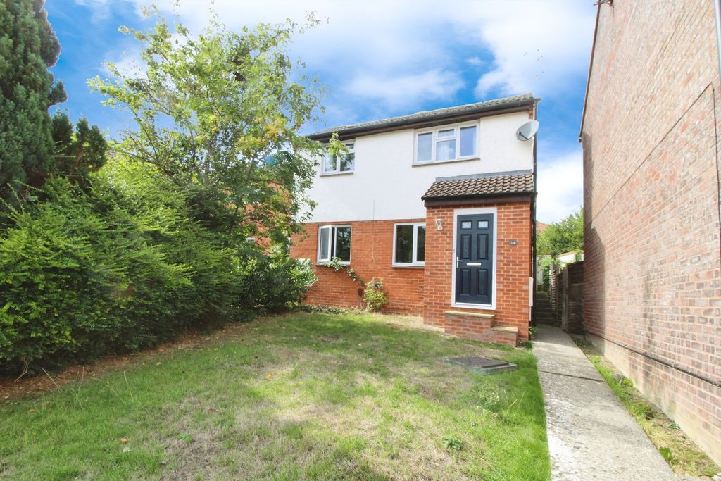 Property photo 1 of 8