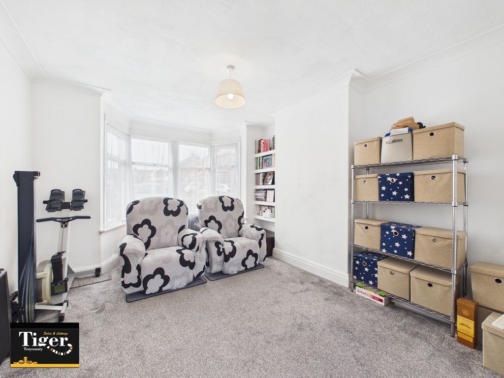 Property photo 2 of 15 Cam03440G0-Pr0567-Still005