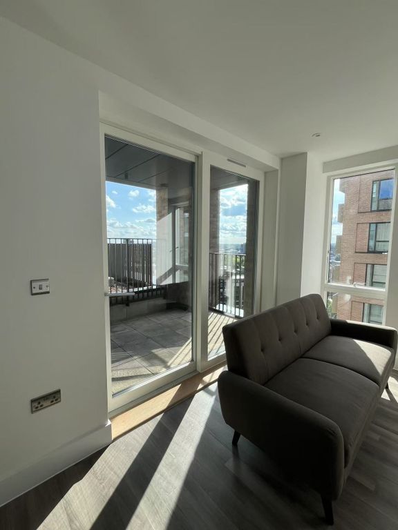 Property photo 3 of 5